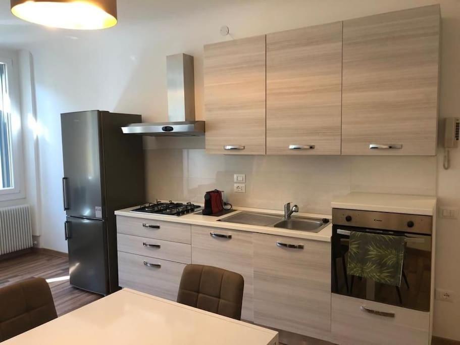 Appartamento Centro Storico Pordenone Exteriör bild