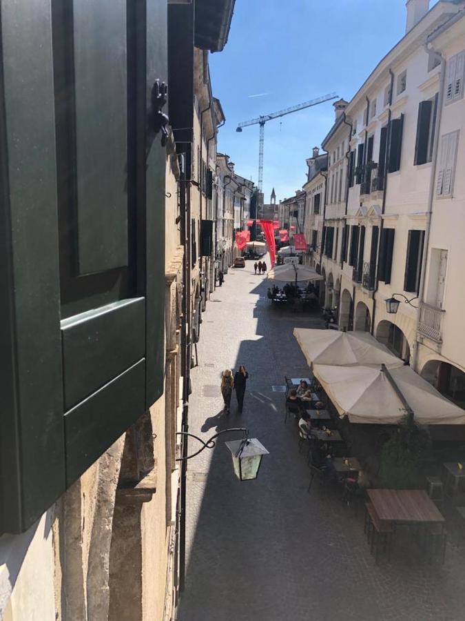 Appartamento Centro Storico Pordenone Exteriör bild